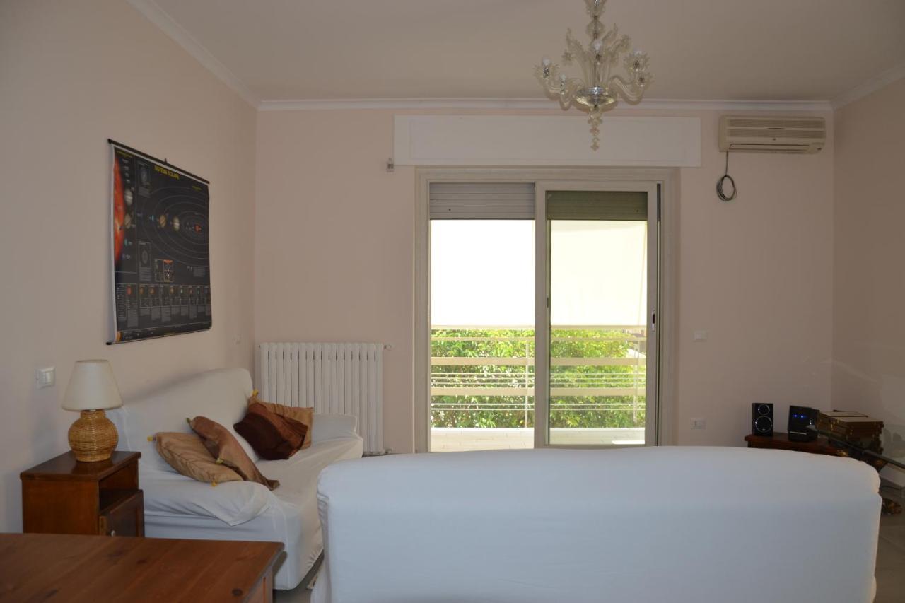 La Casa Del Mare Apartamento Nettuno Exterior foto